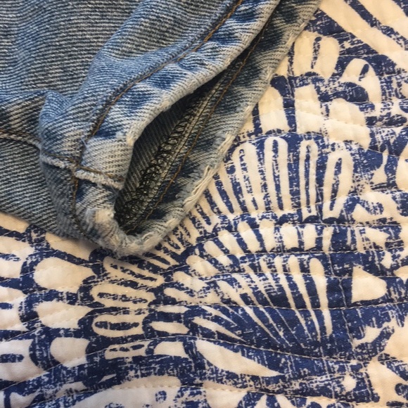 Vintage Guess Baggy Wide Leg Jeans - Picture 13 of 16